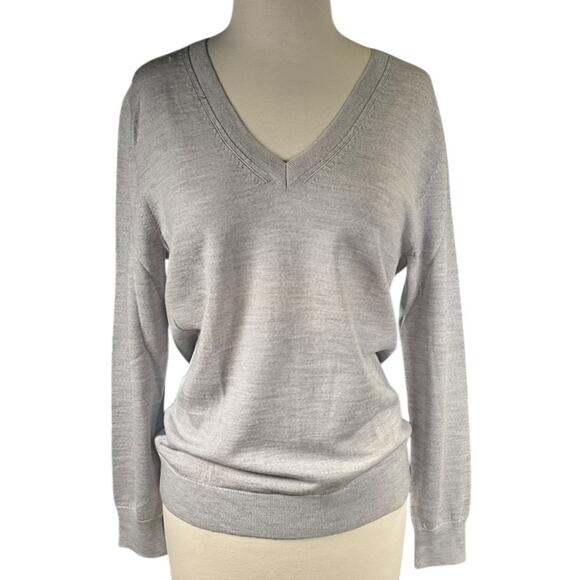 Banana Republic 100% Merino Wool V-Neck Sweater – Gray – Size Small – NWOT - Picture 1 of 10